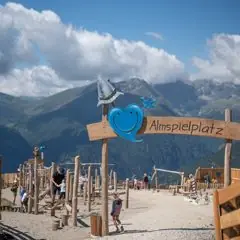 Grenzenlose Sommerfreuden: Mit den Katschbergbahnen zum Gipfel